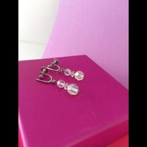 Elegant Crystal Drop Earrings - Stunning Design